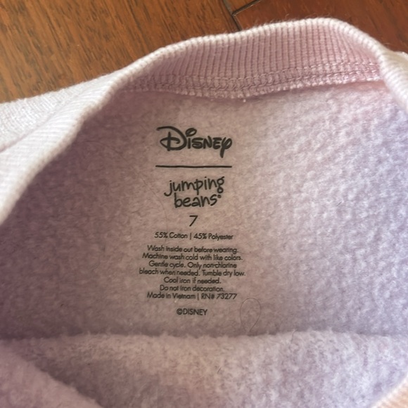 Girls purple Stitch holiday set. Top is a 7 and bottom’s are a 6. - Picture 4 of 5